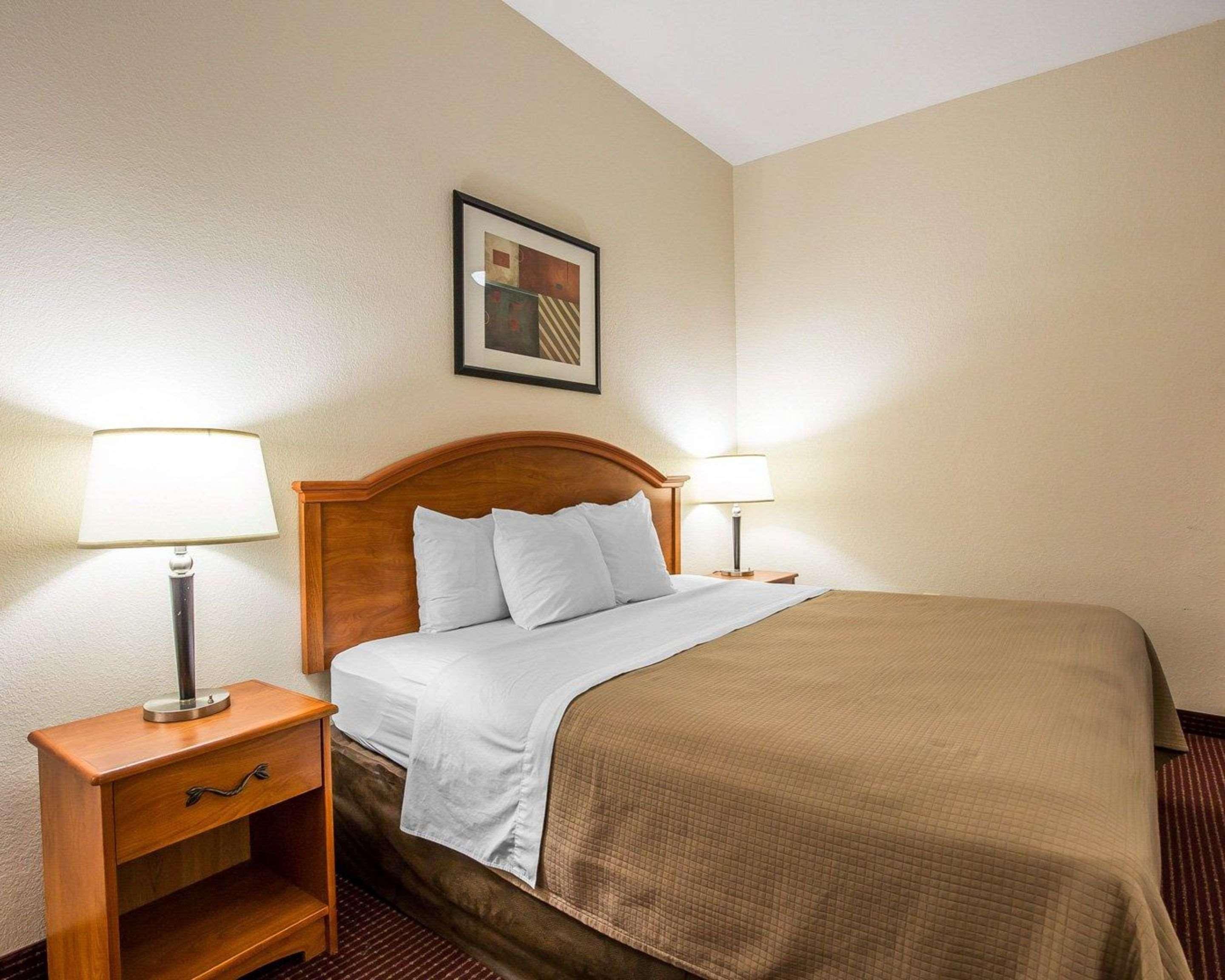 Sonesta Essential Beaumont Hotel Eksteriør billede